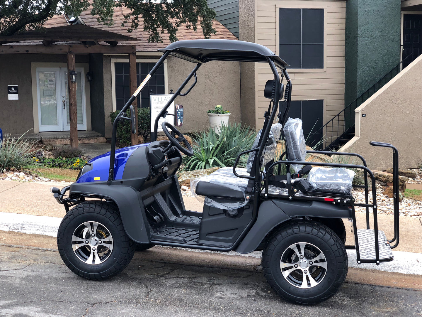 Cazador Eagle 200 Golf Cart- GAS