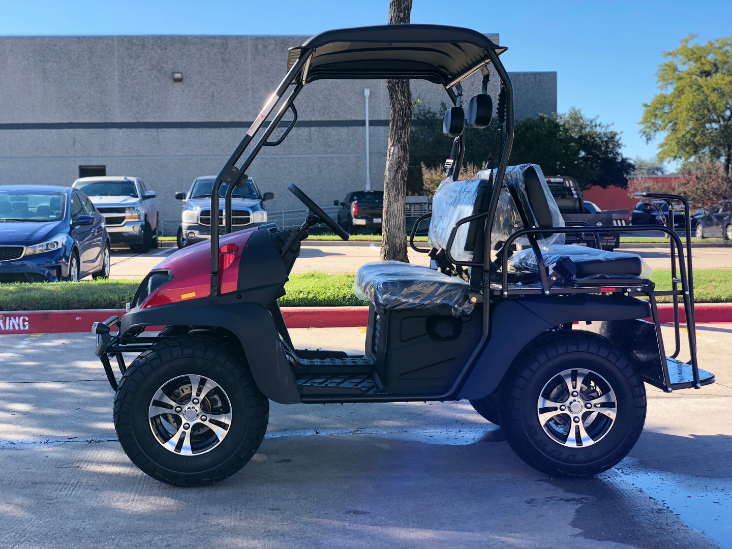 Cazador Eagle 200 Golf Cart- GAS